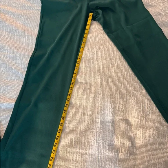 Meshing elegant Green Women's Suit Set - Picture 6 of 9